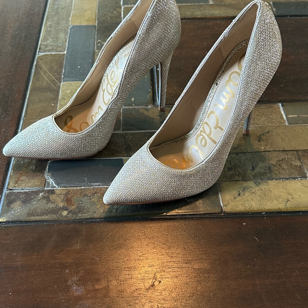 Sam Edelman Heels - Picture 2 of 9